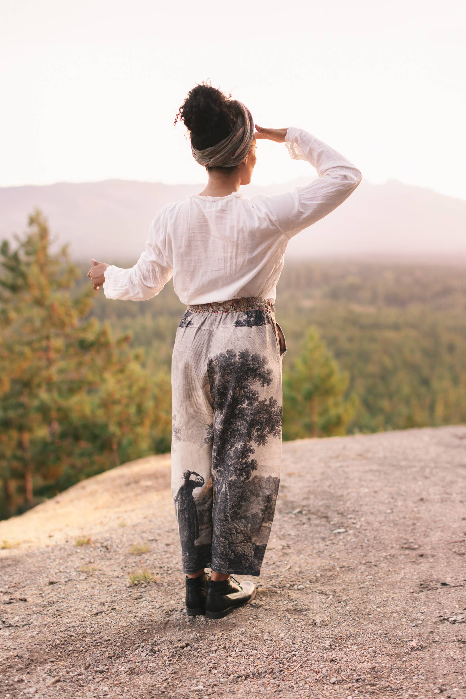 Market of Stars Still I Rise Linen Cropped Artist Pant w/ Sunrise