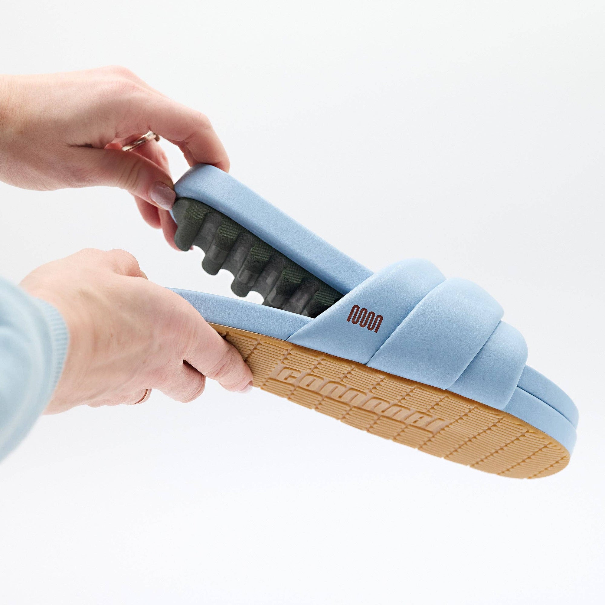 Commbi The Softie Slide - Sky Blue: Women's / Wmn's 8