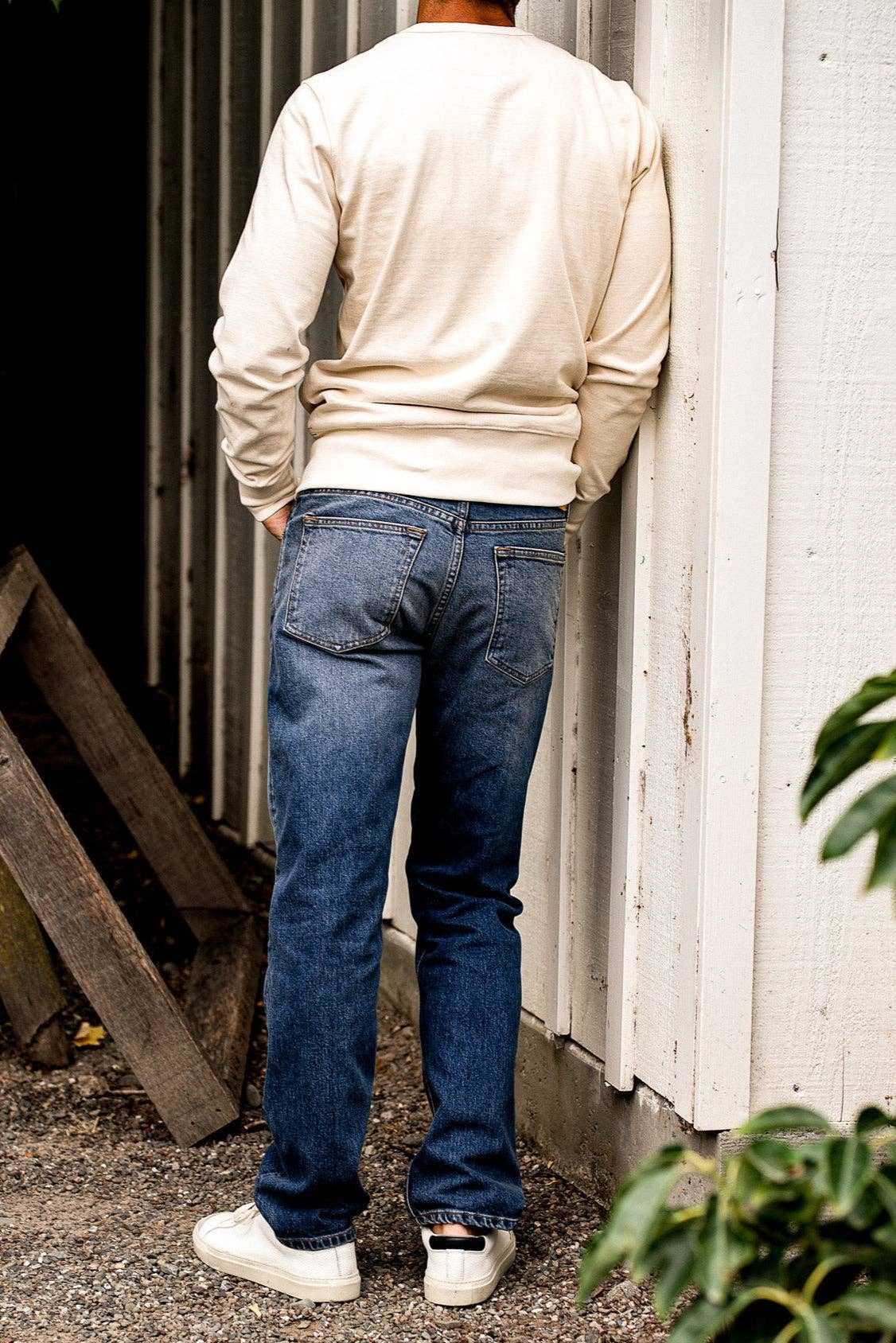WIESMADE Jack Fit Jeans | River Wash Loose Straight Cut: River Wash