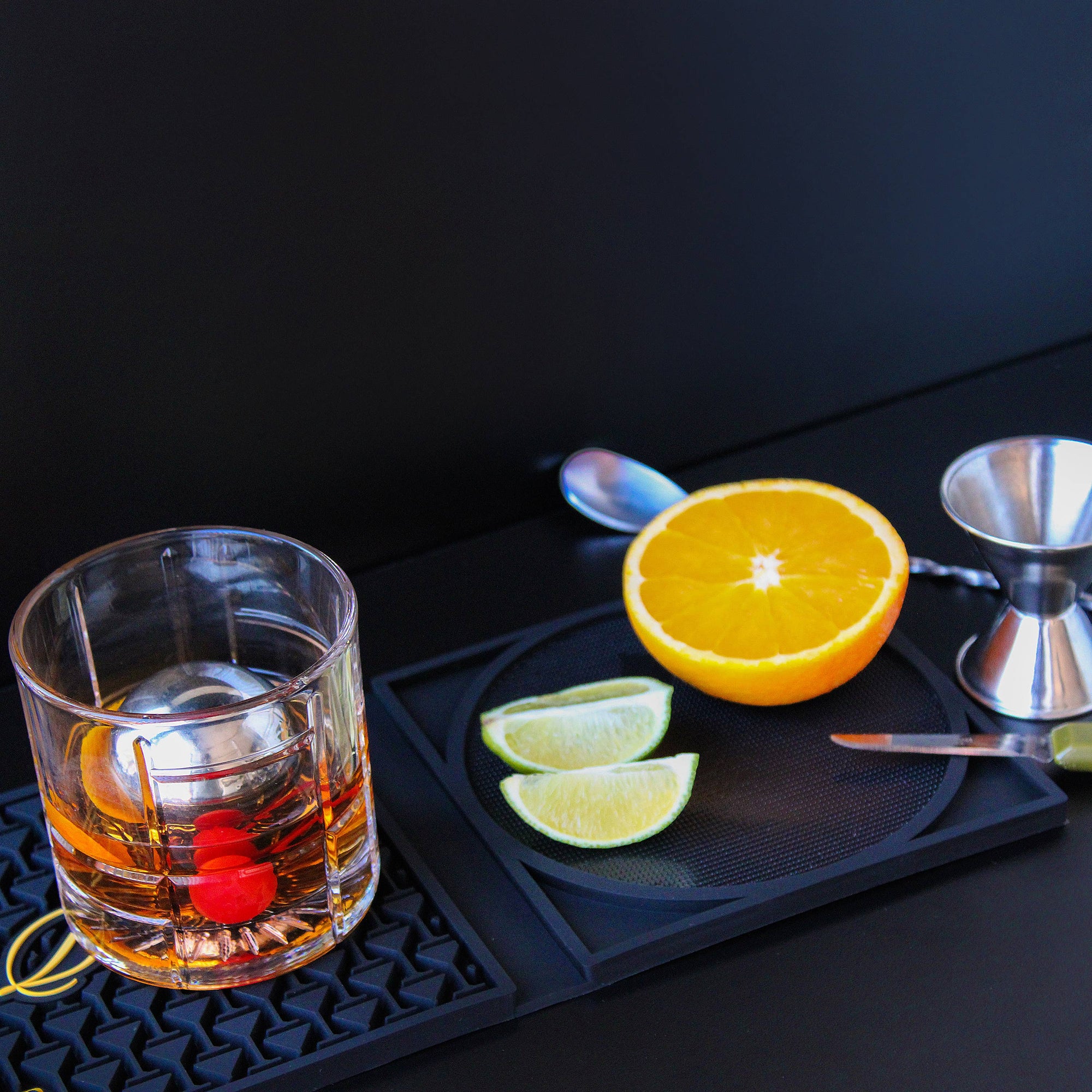 Noblesip Innovative Chilling Whiskey Ice Balls